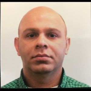 Meet your Posher, Naveed